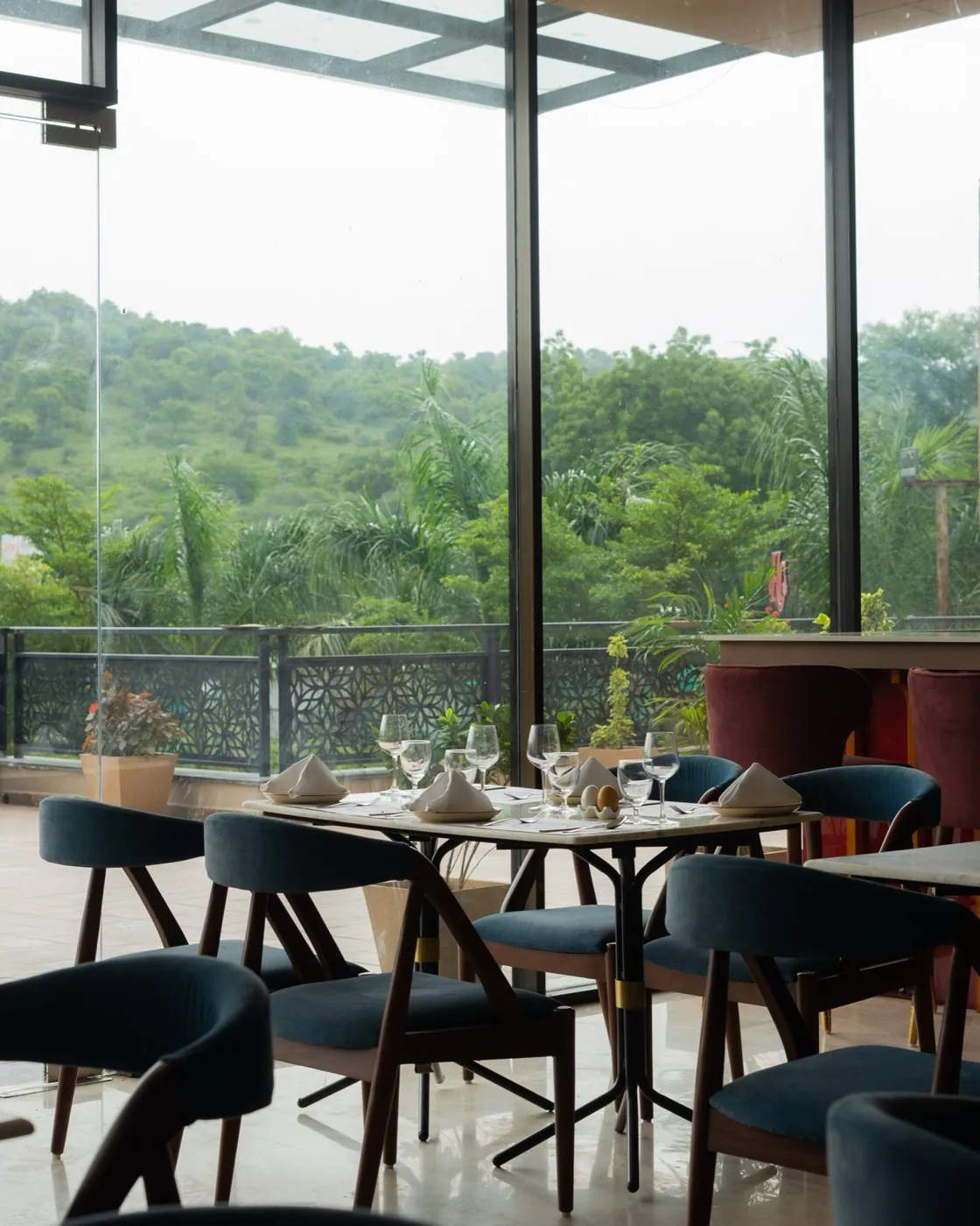 Bougainvillea dining room