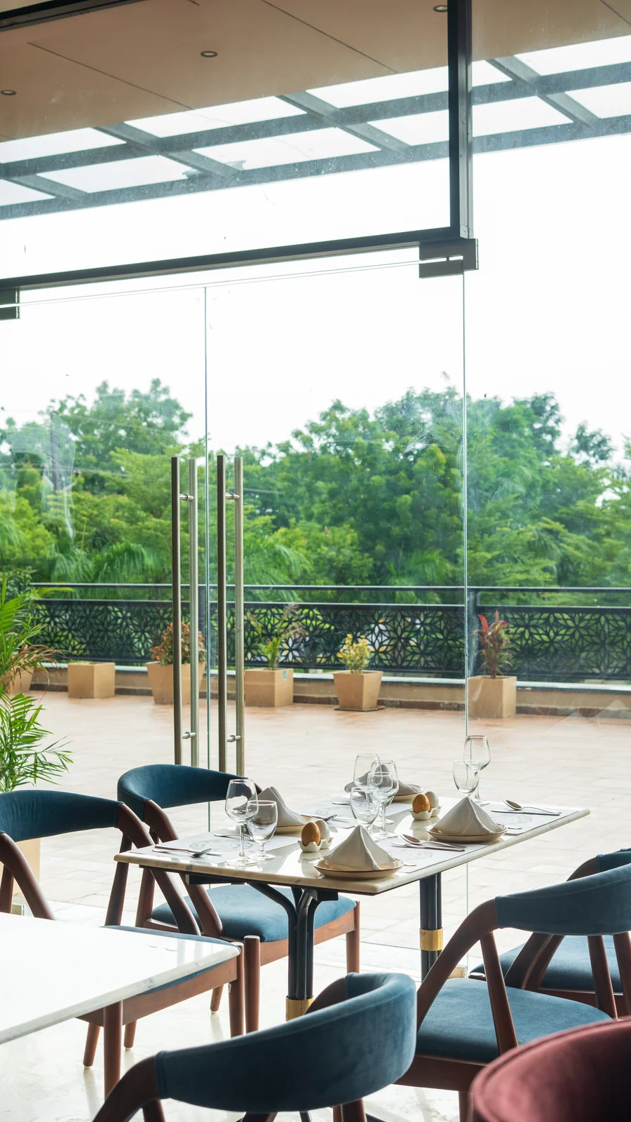 Bougainvillea dining area