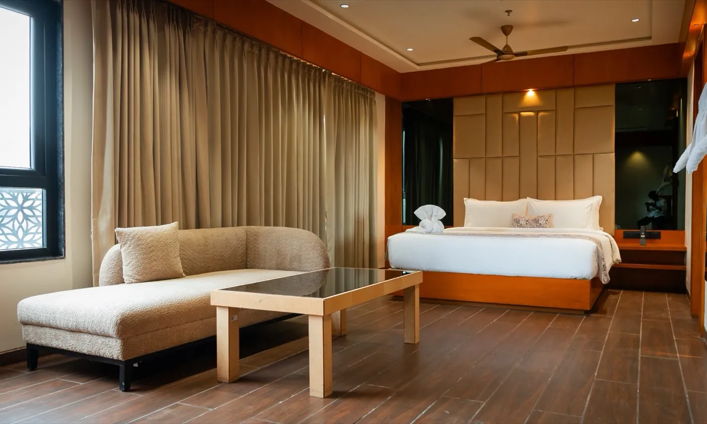 Deluxe suite bedroom