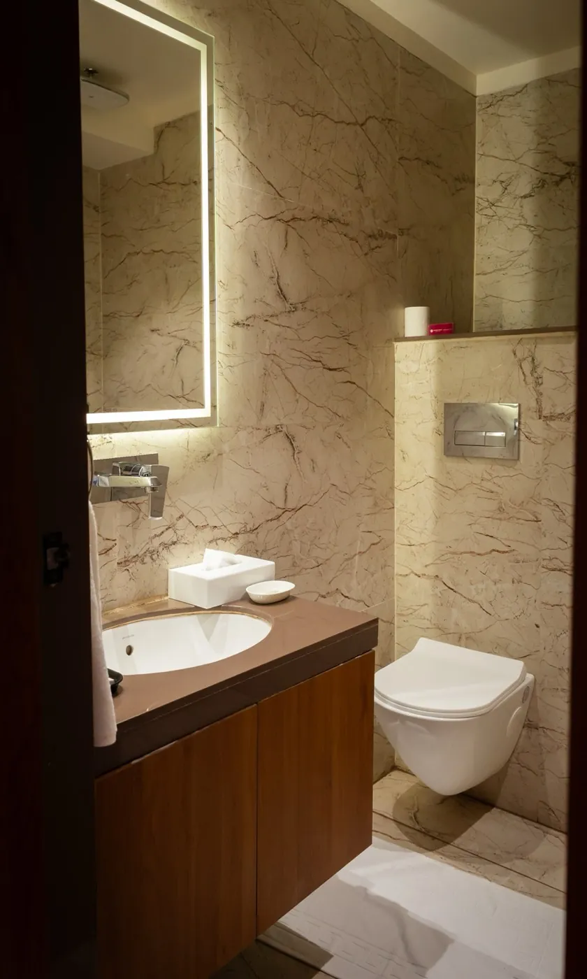 Executive room bathroom