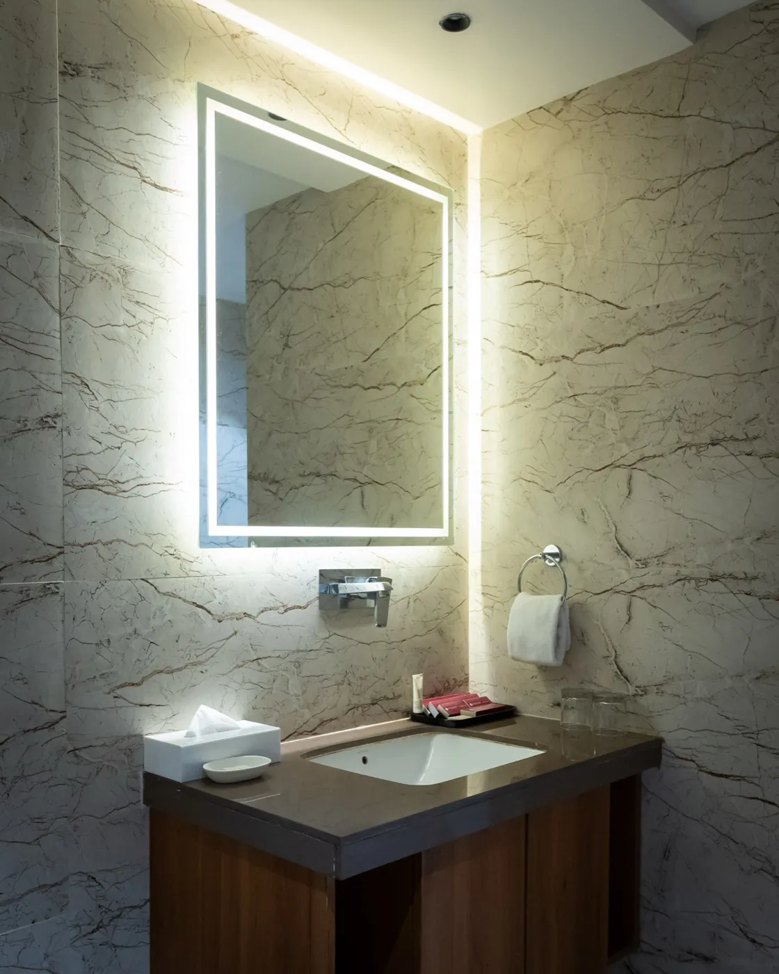Family Premium room bathroom vanity