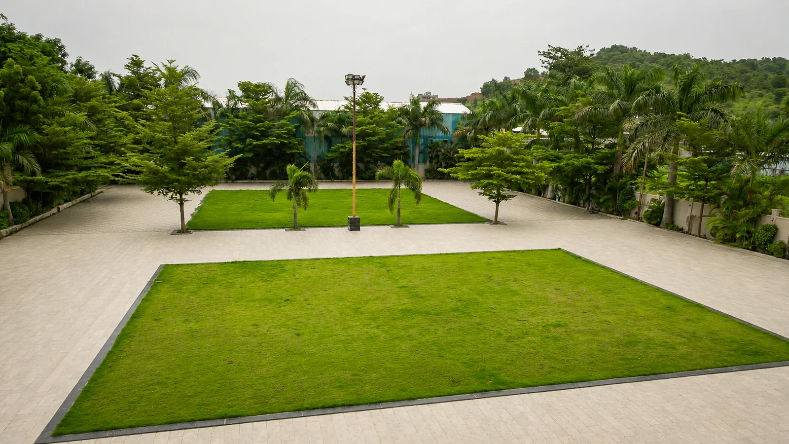 Hotel lawn