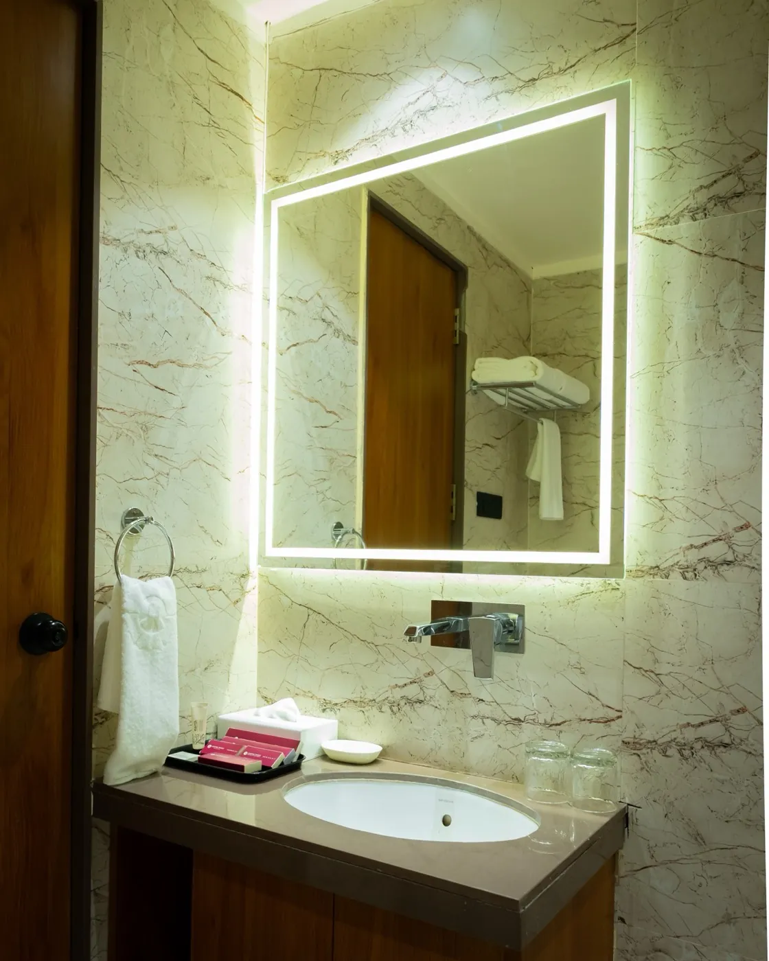 Premium room bathroom