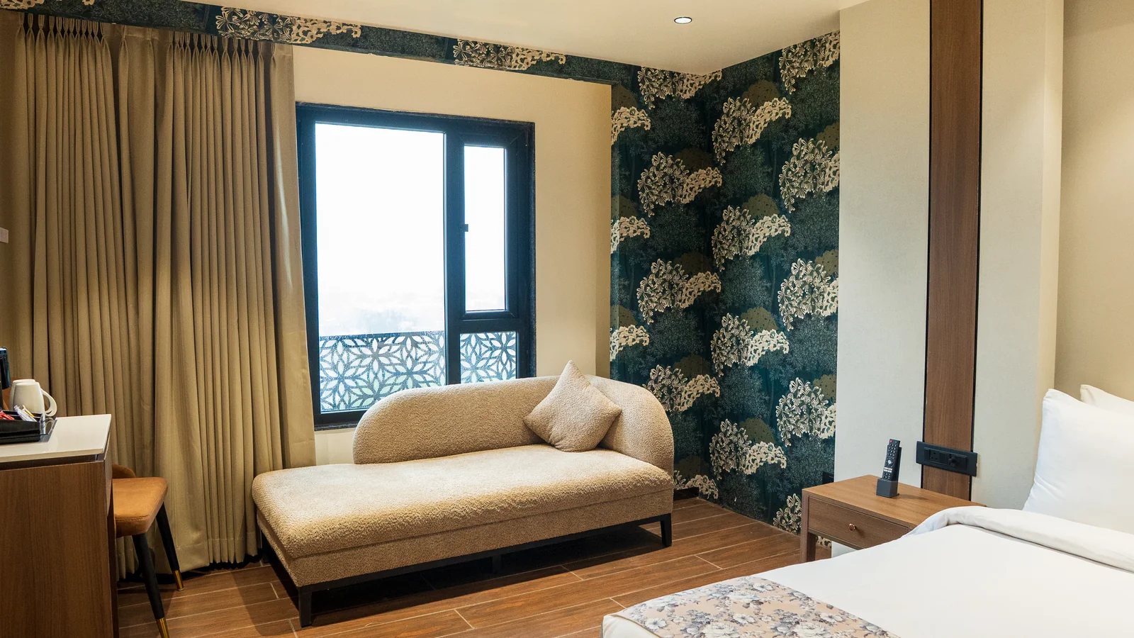 Guest room interior