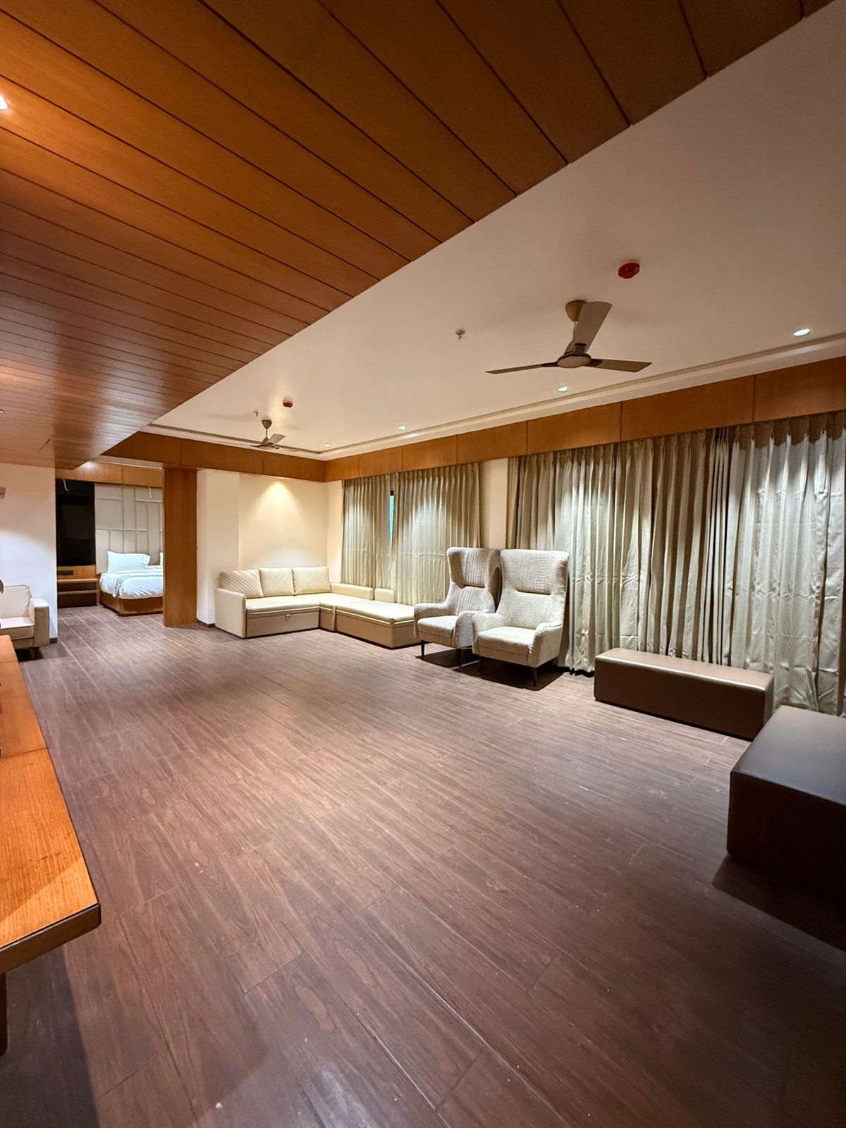 Luxury Suite